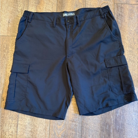 Men’s Lee Black Shorts - Size 44 - Big and Tall - Picture 1 of 7